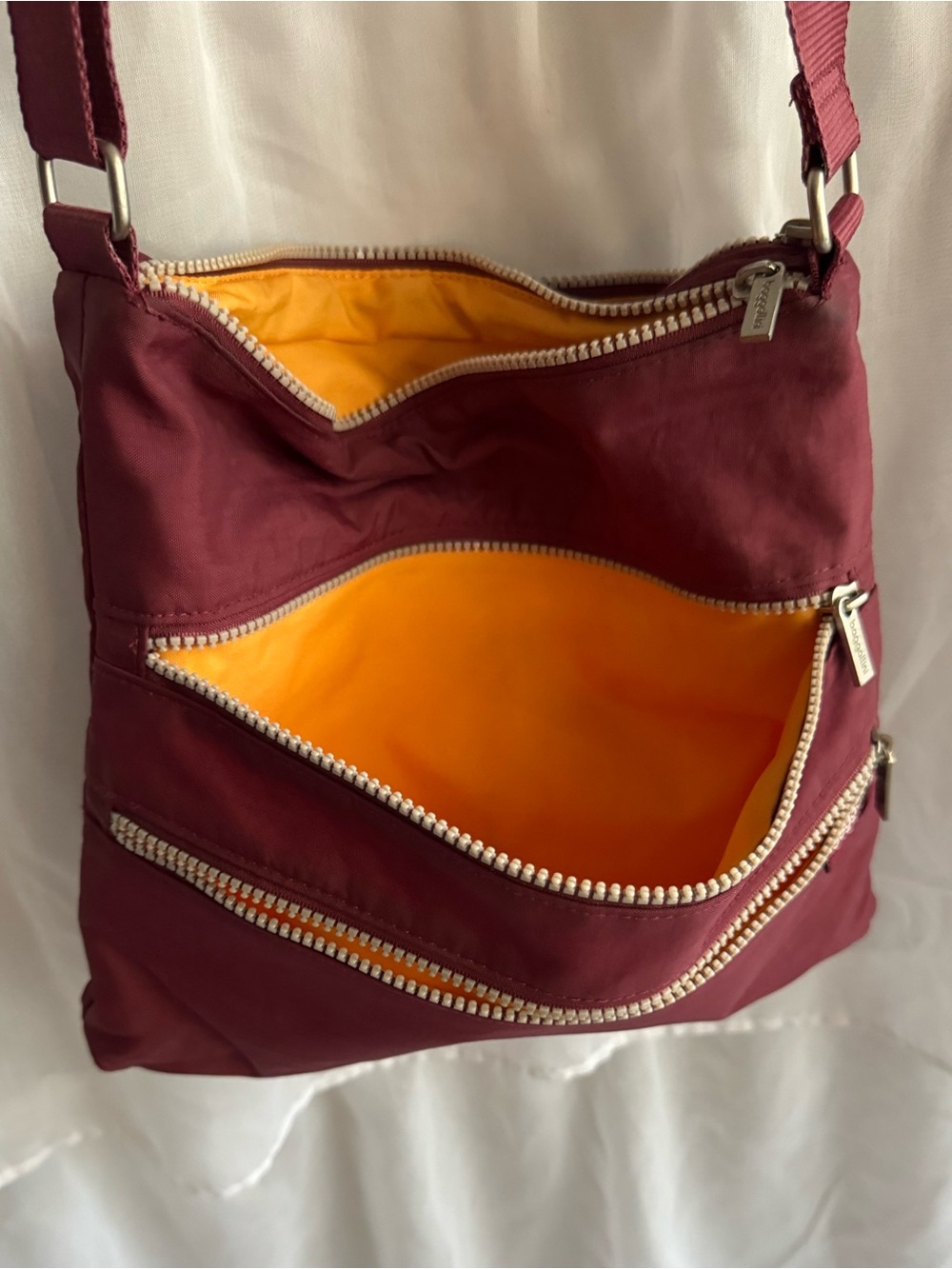 Baggallini Multi-Pocket Crossbody Bag - Picture 5 of 11